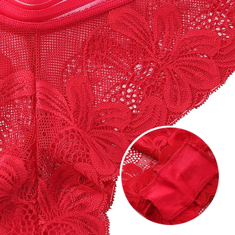 Kit com 3 Calcinhas em Renda Sexy