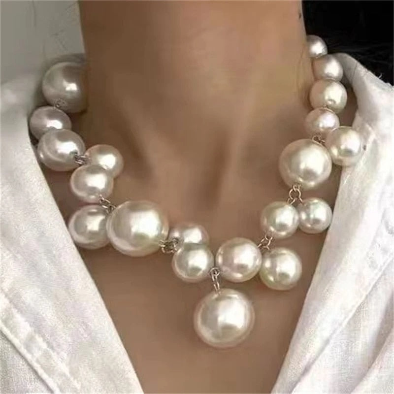 Colar de Pérola Moderno e Descontruído