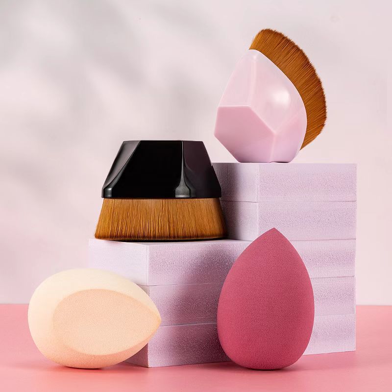 Kit Pincel de Maquiagem: Aperfeiçoando Seus Looks Diários!