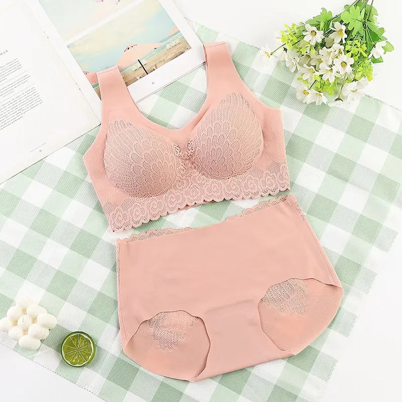 Conjunto Sutiã e Calcinha Extremo Conforto, sem aros e sem fechos. 
